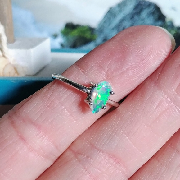 HPπ Faceted Ethiopian Opal 925 SS Ring Je - Picture 7 of 7